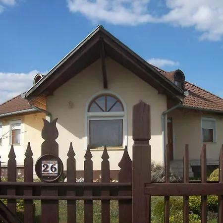 Lila Akac Vendeghaz 4* Dabrony